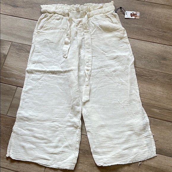 Sincerly Jules Pants - Sincerely Jules Wide Leg Cropped Gauze Pants MEDIUM